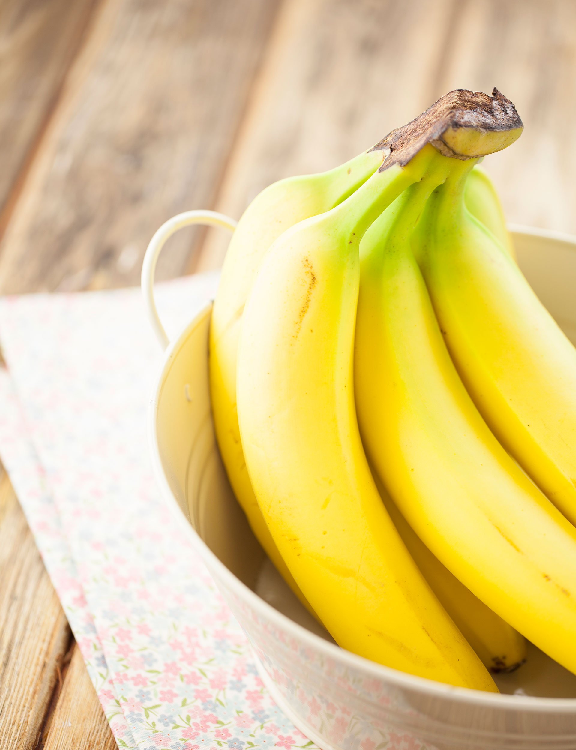 25 Foods That Help Bloating and Gas
