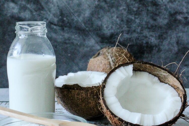 Can Coconut Milk Cause Diarrhea? (+7 Health Risks)