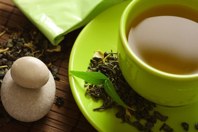 Is Green Tea Acidic? Can it Cause Acid Reflux?